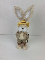Зайчонок в плетеной шляпке